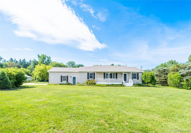 9600 Hamill Road, Otisville Village, MI 48463