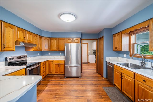 9600 Hamill Road, Otisville Village, MI 48463