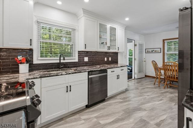 17 Orange Pl, Wayne Twp., NJ 07470