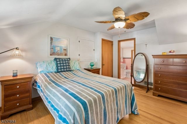 17 Orange Pl, Wayne Twp., NJ 07470