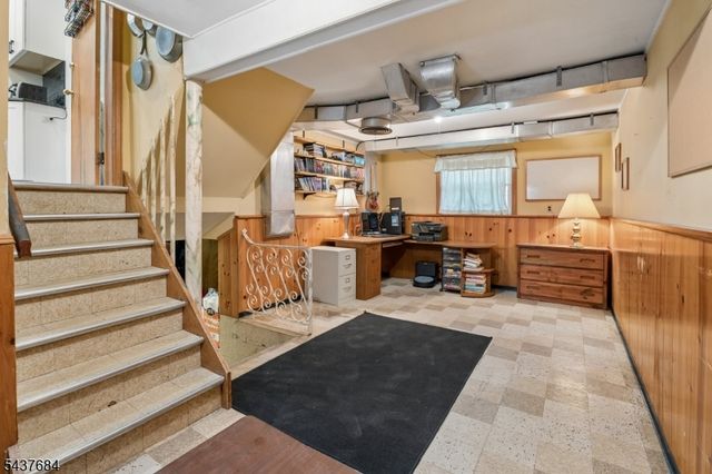 17 Orange Pl, Wayne Twp., NJ 07470