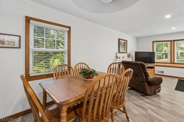 17 Orange Pl, Wayne Twp., NJ 07470