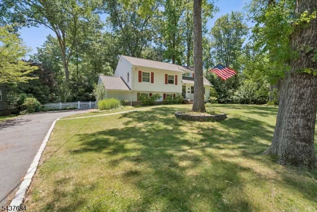 17 Orange Pl, Wayne Twp., NJ 07470