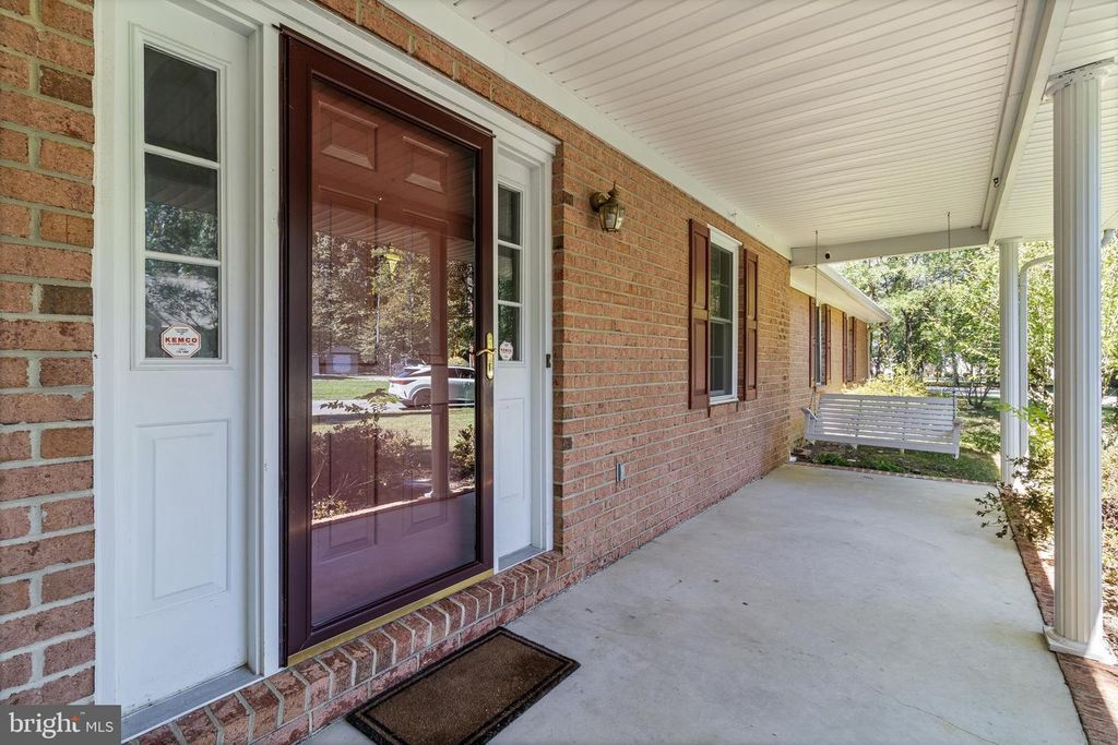 7575 DOLLY DR, La Plata, MD 20646