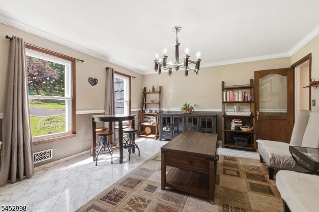 1120 N Washington Ave, Green Brook Twp., NJ 08812
