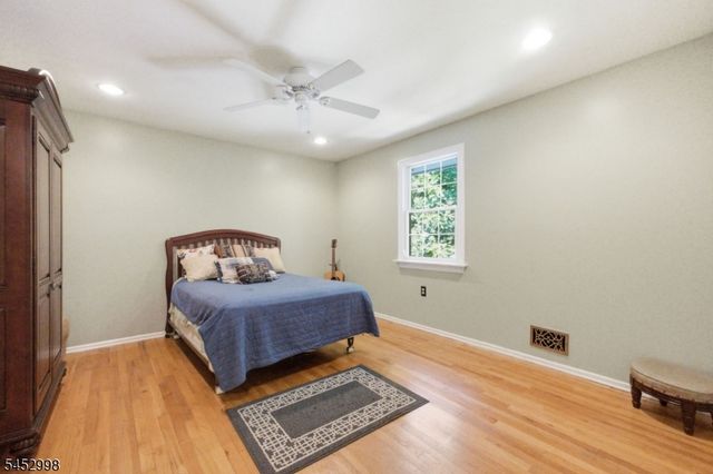 1120 N Washington Ave, Green Brook Twp., NJ 08812