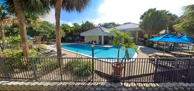 2550 SW 18th Ter 2305, Fort Lauderdale, FL 33315