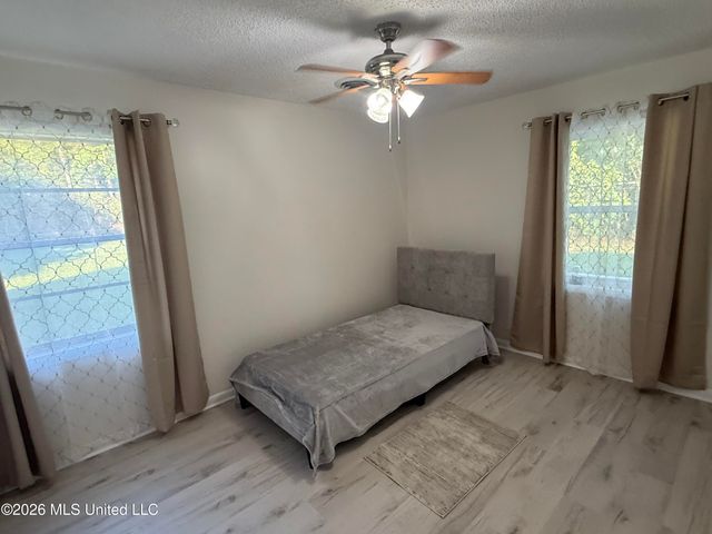 10616 Oak Street, Vancleave, MS 39565