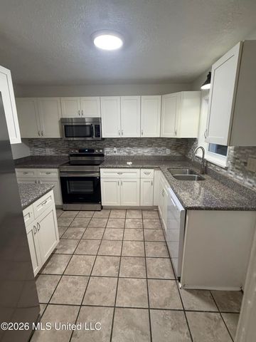 10616 Oak Street, Vancleave, MS 39565