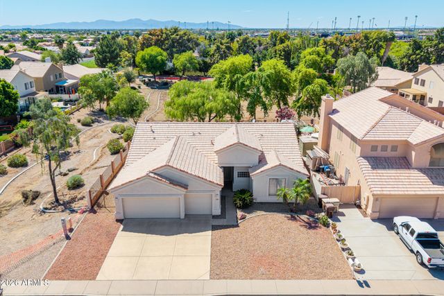 15842 N 76th Lane, Peoria, AZ 85382