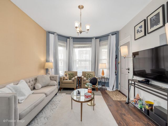 6217 S Claremont Avenue, Chicago, IL 60636