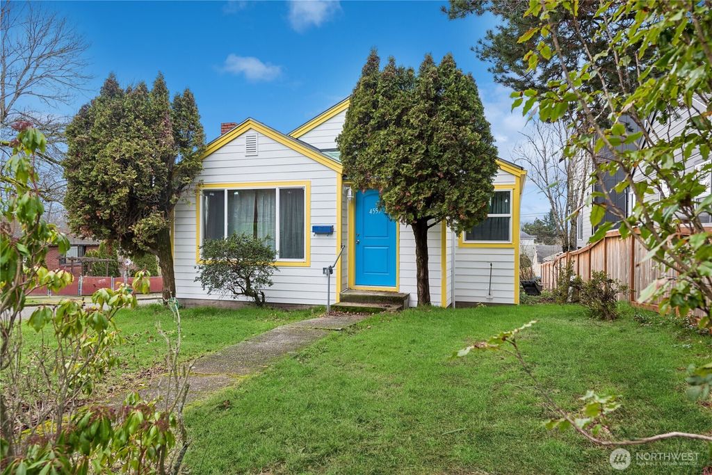 4559 12th Avenue S, Seattle, WA 98108