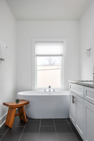 33 Perkins St, Nashville, TN 37210