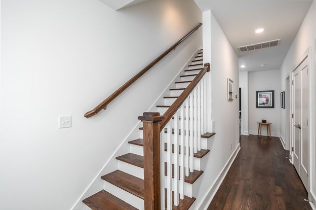 33 Perkins St, Nashville, TN 37210