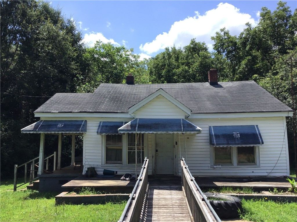 113 Hagood Drive, Seneca, SC 29678