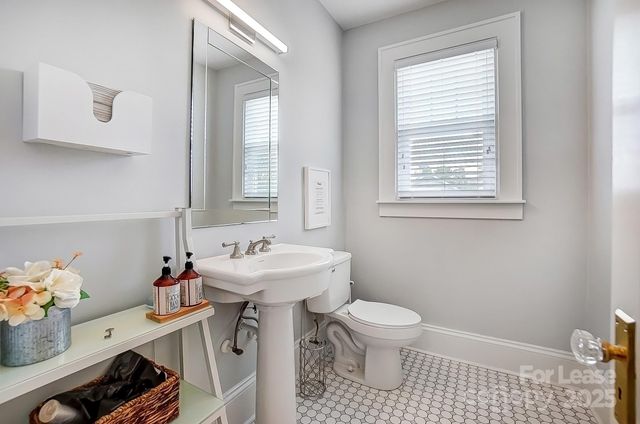 5101 Monroe Road, Charlotte, NC 28205