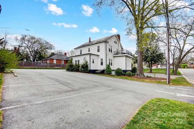 5101 Monroe Road, Charlotte, NC 28205