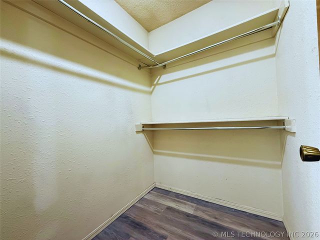 1913 Red Bud Court, Ardmore, OK 73401