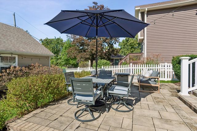 4544 Stanley Avenue, Downers Grove, IL 60515