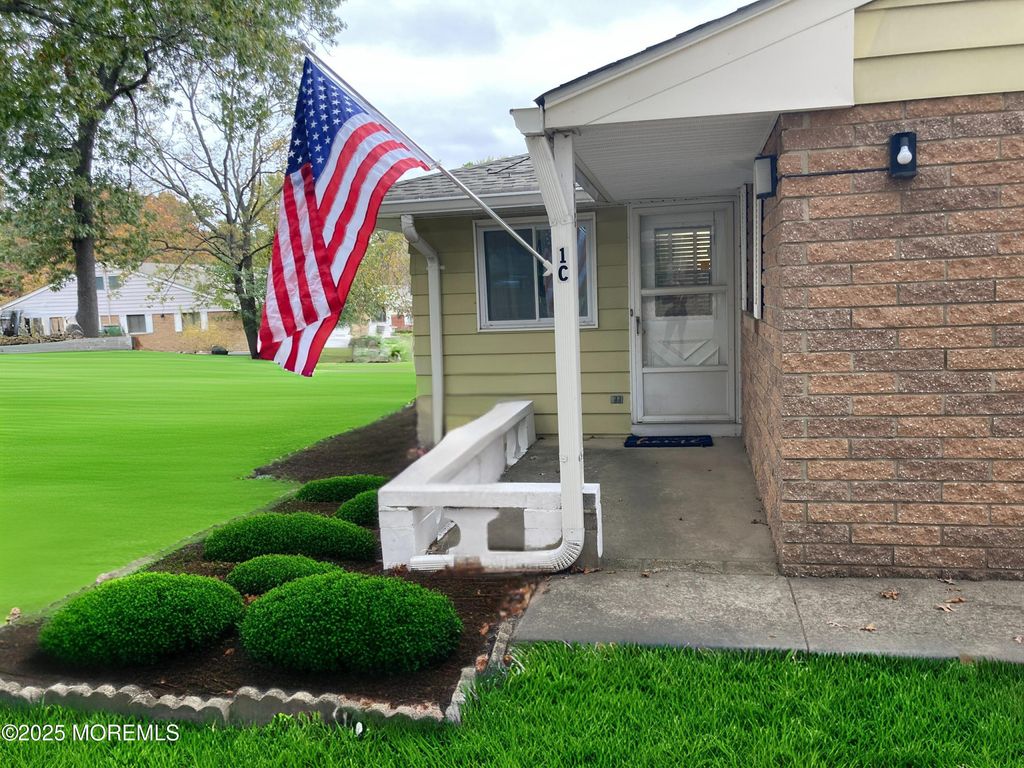 1C Sparrow Street, Manchester, NJ 08759