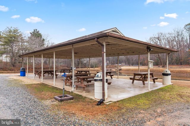 307 FALMOUTH DR, Ruther Glen, VA 22546