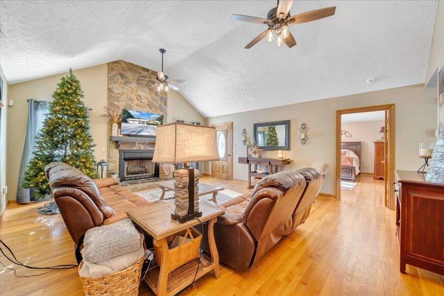 225 Dillard LN, Rocky Mount, VA 24151