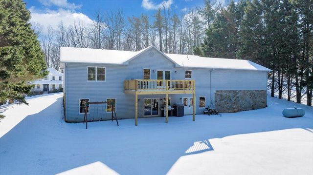 225 Dillard LN, Rocky Mount, VA 24151