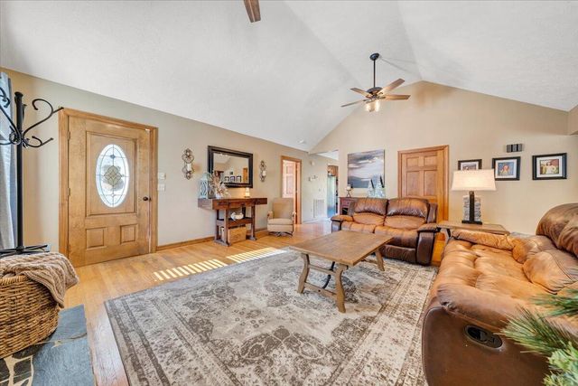 225 Dillard LN, Rocky Mount, VA 24151