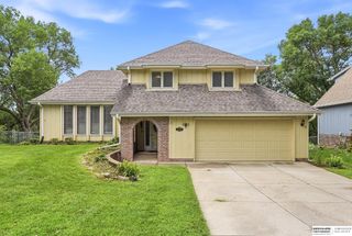 10929 Taylor Street, Omaha, NE 68164