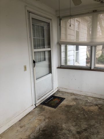 132 S East Street, Charlottesville, IN 46117