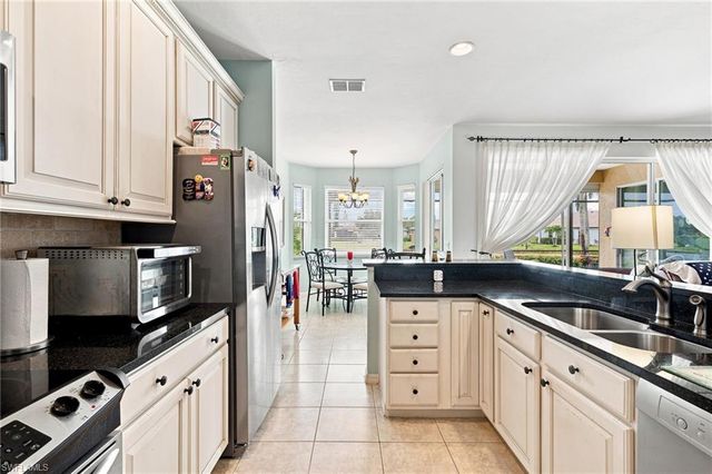 12833 Dresden CT, Fort Myers, FL 33912