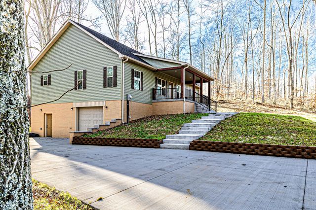 1875 Rocky Hollow Rd, Erin, TN 37061