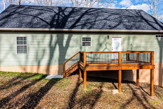 1875 Rocky Hollow Rd, Erin, TN 37061