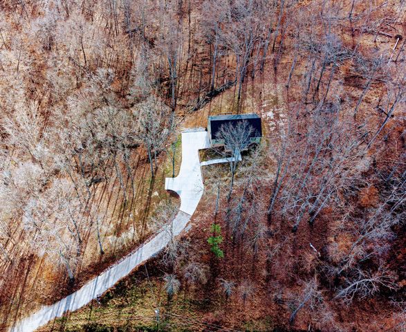 1875 Rocky Hollow Rd, Erin, TN 37061