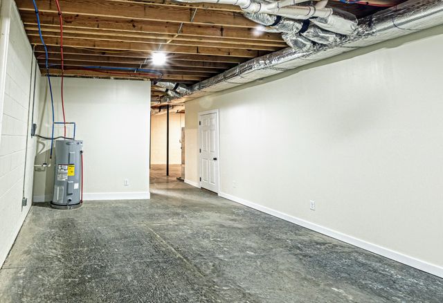 1875 Rocky Hollow Rd, Erin, TN 37061