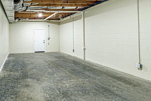 1875 Rocky Hollow Rd, Erin, TN 37061