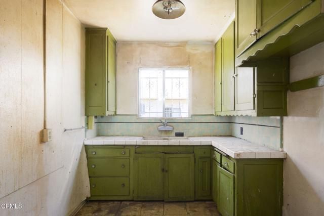 4523 W 18th Street, Los Angeles, CA 90019