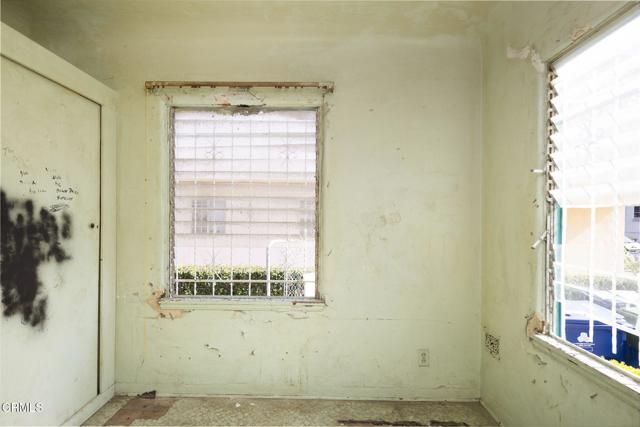 4523 W 18th Street, Los Angeles, CA 90019