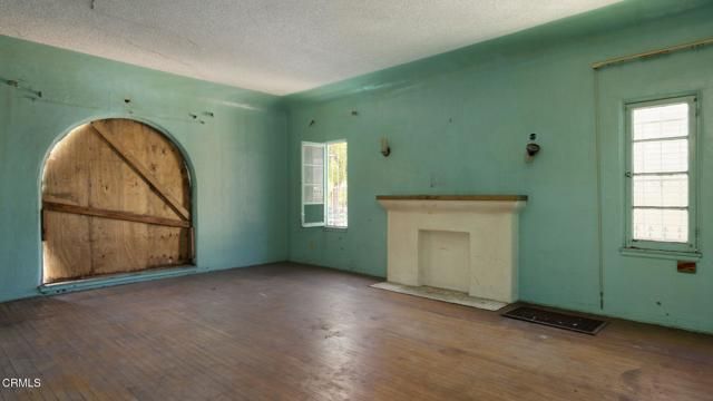 4523 W 18th Street, Los Angeles, CA 90019