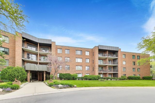 950 E Wilmette Road 405, Palatine, IL 60074