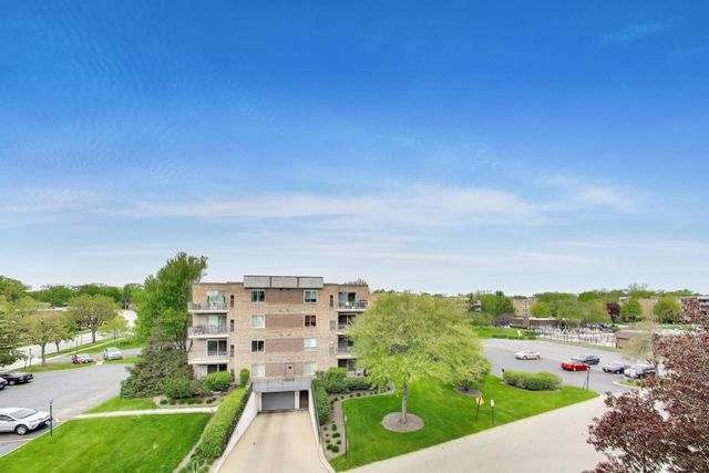 950 E Wilmette Road 405, Palatine, IL 60074