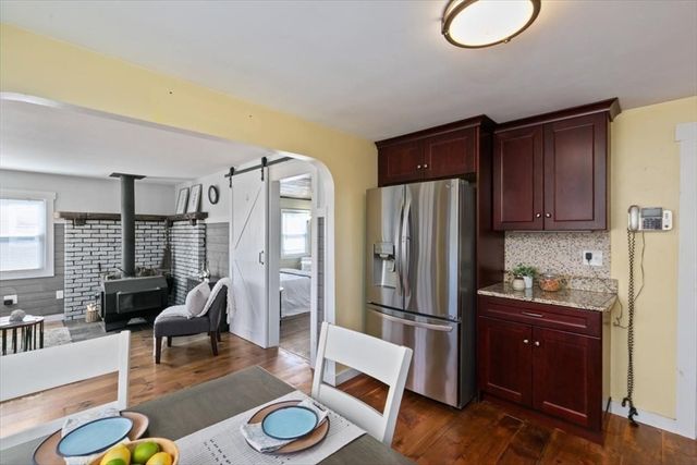 51 Superior Ave, Dracut, MA 01826