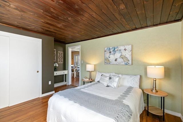 51 Superior Ave, Dracut, MA 01826