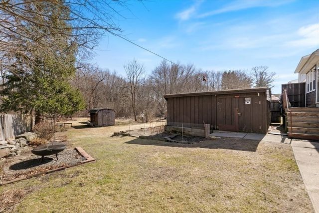 51 Superior Ave, Dracut, MA 01826