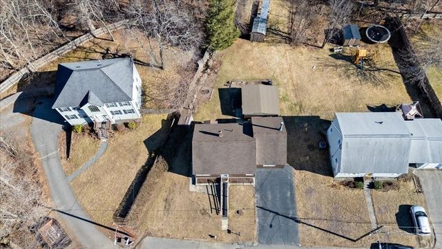 51 Superior Ave, Dracut, MA 01826