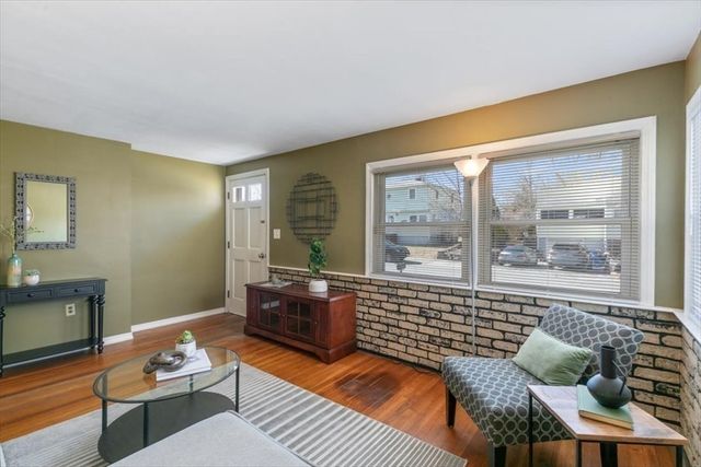 51 Superior Ave, Dracut, MA 01826