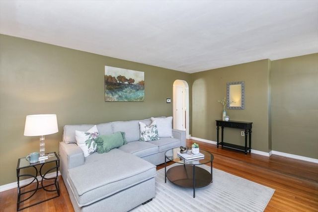 51 Superior Ave, Dracut, MA 01826