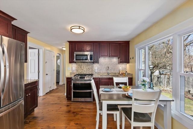 51 Superior Ave, Dracut, MA 01826