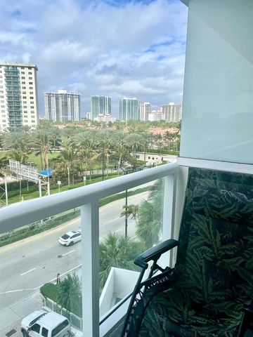 19201 COLLINS AV 432, Sunny Isles Beach, FL 33160