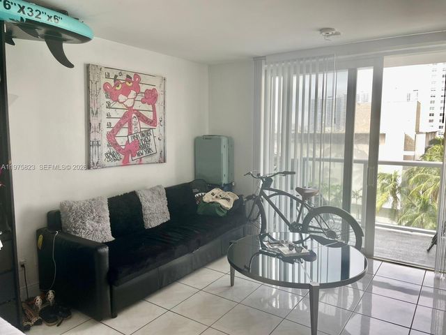 19201 COLLINS AV 432, Sunny Isles Beach, FL 33160